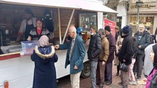 Çaycumada şehitler anısına lokma dağıtıldı