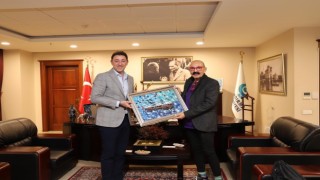 Cemil İpekçi yeni koleksiyonunun hazırlığını Bandırmada gerçekleştiriyor