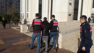 Cezaevi firarisi, Edremitte jandarmanın sıkı takibiyle yakalandı