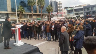 CHP’liler Cumhuriyet Meydanı’nda, Seçim mesajları verdi
