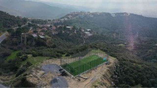 Çinede 3 mahalle yeni halı sahaya kavuştu
