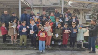 Çocuklar camileri şenlendirdi