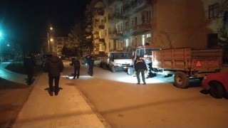 Çorumda bir ev kurşunlandı