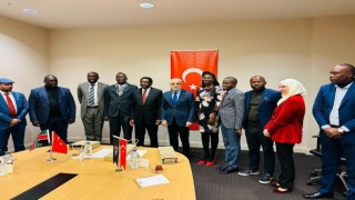 Cumhurbaşkanı Başdanışmanı Topçu, Kenyanın Sıaya Bölge Valisi Orengoyu ağırladı