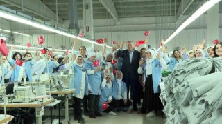 Cumhurbaşkanı Erdoğan: “Kadın teşkilatını kuran ilk partiyiz, bizimle mücadeleye girecek olan 2 defa düşünmeli”