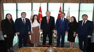 Cumhurbaşkanı Erdoğan Yeni Azerbaycan Partisi Gençler Birliği Başkanını kabul etti