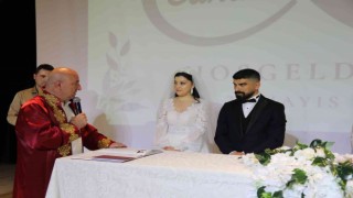 Darıcada bin 572 çift dünya evine girdi