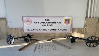 Dedektörle yakalandılar