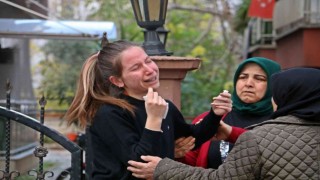 Dedesinin öldüğü haberini alan genç kız gözyaşlarına boğuldu