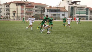 Denizlispor rakibini mağlup ederek lider oldu