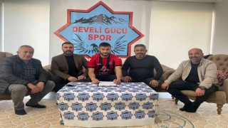 Develigücünde 15 futbolcu gitti, 12 futbolcu geldi