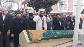 Dini nikahlı eşi tarafından boğazı kesilerek öldürülen kadın toprağa verildi