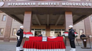 Diyarbakırda trafik kazasında şehit olan polis memuru için tören düzenlendi