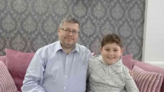 Dondurma çubuklarından yaptığı çerçeveyi Emine Erdoğana gönderdi