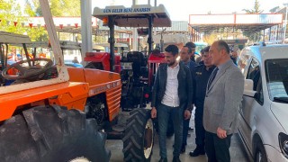 Düziçi Kaymakamı Turgay İlhan, Traktörcüler sitesini ziyaret etti