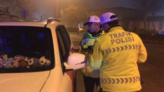 Edirnede polis ekipleri yeni yıla görev başında girdi