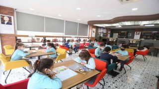 Efelerde 9uncu Kitap Kafe açılış için gün sayıyor