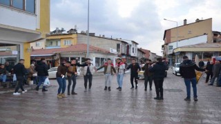 Eksi 10 derecede halaylı asker uğurlaması