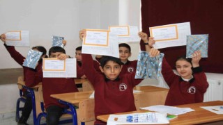 Elazığda 129 bin öğrenci karne heyecanı yaşadı