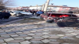 Elazığda trafik kazası:2 yaralı