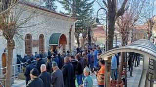 Emetteki camilerde yağmur duası ve hayır etkinliği