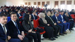 Ercişte başarılı öğretmenlere taltif belgesi verildi