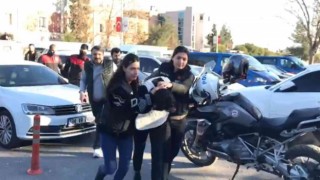 Erkek arkadaşını bıçakla öldüren kadın tutuklandı
