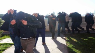 Erzincanda başkalarının yerine ehliyet sınavına giren 8 kişi ile 2 organizatör yakalandı
