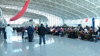 Erzincanda umre yolcuları dualarla uğurlandı