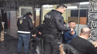 Erzincanda yapılan kumar uygulamasında 11 kişiye 6 bin 787 TL para cezası kesildi