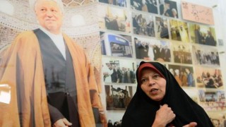 Eski İran Cumhurbaşkanı Rafsancaninin kızına 52 ay hapis cezası