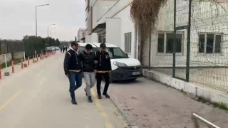 Evinde karşılaştığı şahsı kovaladı sokakta bıçaklayarak öldürdü
