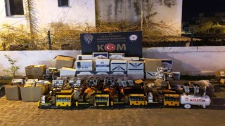 Evini sigara üretim fabrikasına çevirmiş