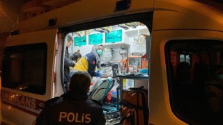 Evli genç kız, sevgilisini döven eski erkek arkadaşını bıçakladı