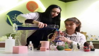 Fen Bilimleri Atölyesinden hediyelikler