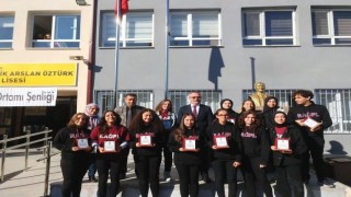 ‘Fenci Gözü dergisi ulusal ölçekte ‘Eğitimde İyi Örnek oldu