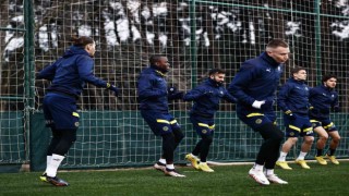 Fenerbahçe, derbi için kampa girdi