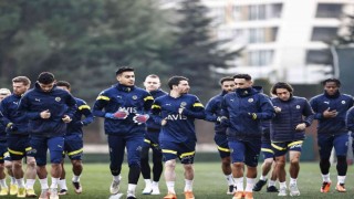 Fenerbahçe, Ümraniyespor maçı için kampa girdi
