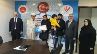 Filipinler vatandaşı Aleyna ismini alarak Müslüman oldu
