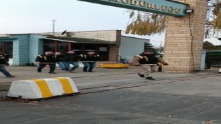 Firari cinayet zanlısı saklandığı evde yakalandı