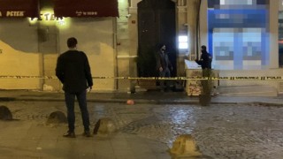 Galata Kulesi önünde şüpheli paket paniğe neden oldu, kafeler boşaltıldı
