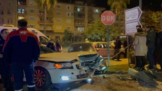 Gazipaşada 5 aracın karıştığı zincirleme trafik kazası: 1 yaralı