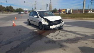 Gedizde trafik kazası, 2 yaralı