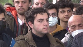 Genç oyuncu Berat Efe Parların annesi son yolculuğuna uğurlandı