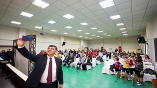 Gençler, genç kahraman Mehmet Kamili andılar