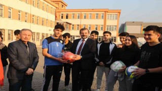 Gençler istedi, Başkan Işık yaptı