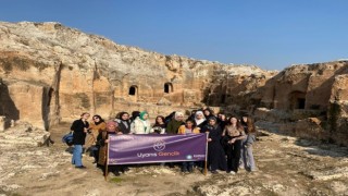 “Gez-Gör Diyarbakır” etkinlikleriyle kız yurdu öğrencileri Hilar Mağaralarını gezdi