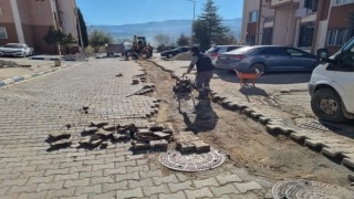 Gölbaşında yol onarım çalışmaları devam ediyor