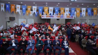 Gölcükte bin 41 kadın AK Partiye katıldı