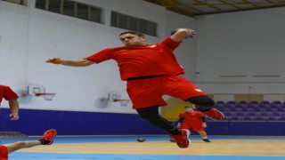 Göztepe Hentbol, devre arası çalışmalarına devam ediyor